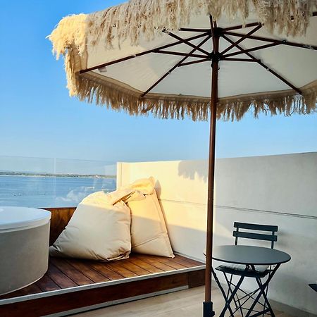 Palazzo Mata Boutique Hotel ตารันโต ภายนอก รูปภาพ