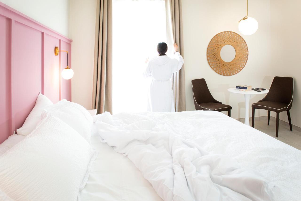 Palazzo Mata Boutique Hotel ตารันโต ภายนอก รูปภาพ