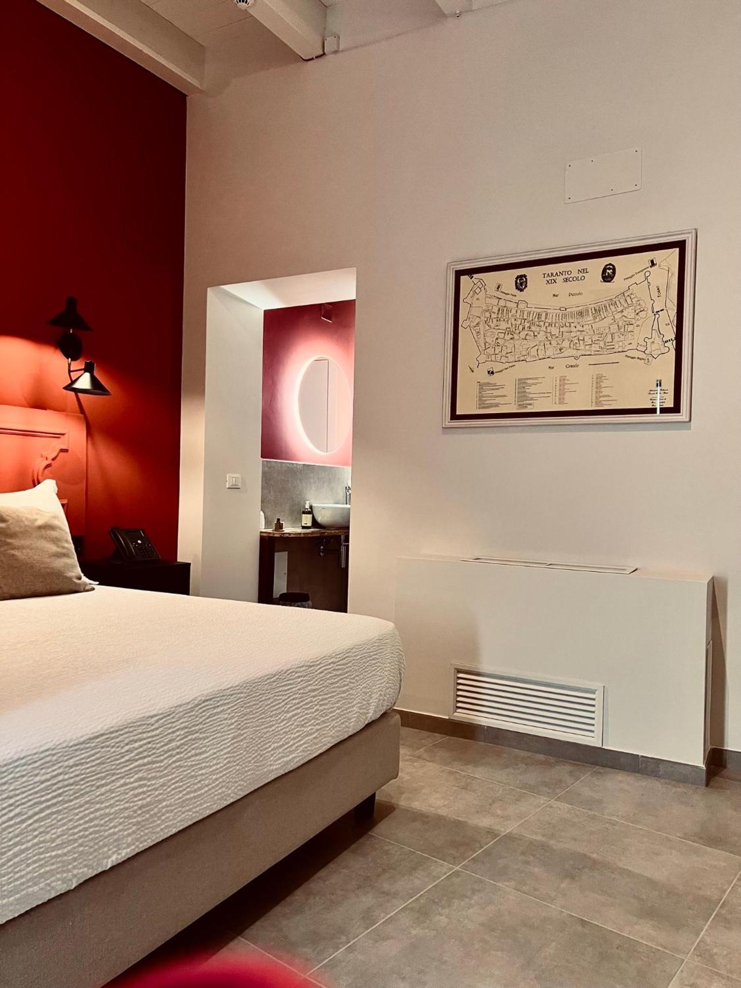 Palazzo Mata Boutique Hotel ตารันโต ภายนอก รูปภาพ
